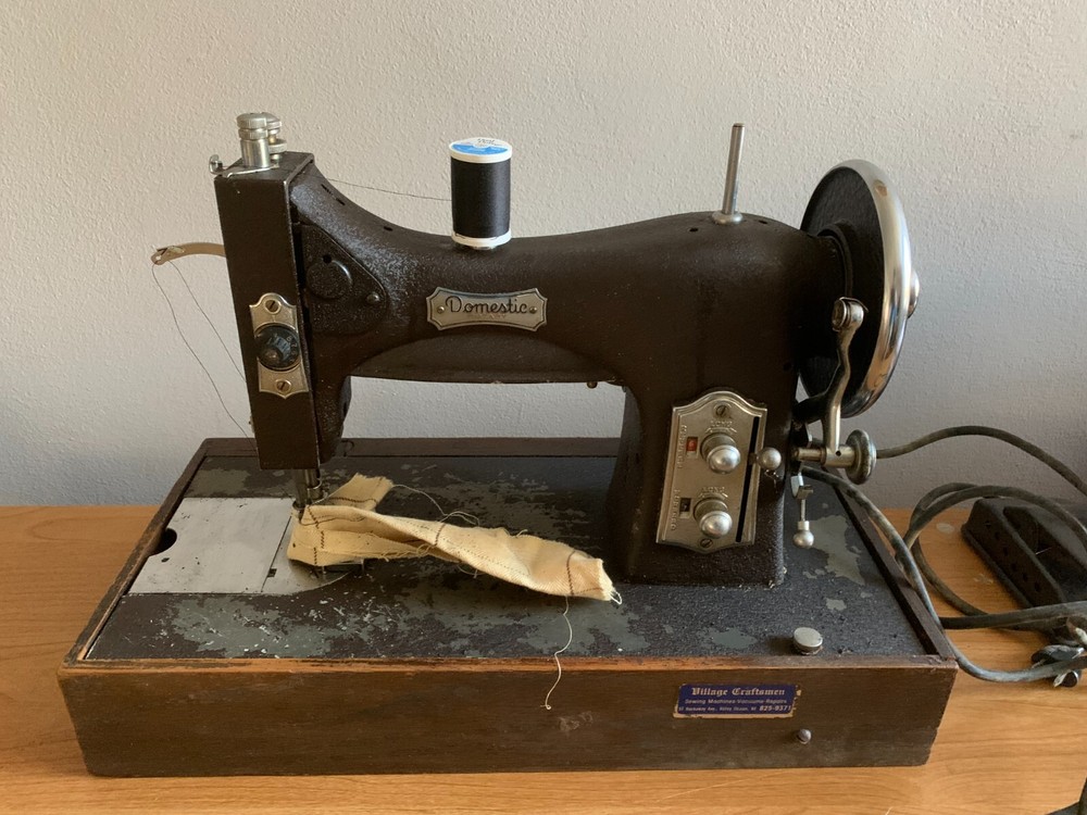 Domestic home sewing machine