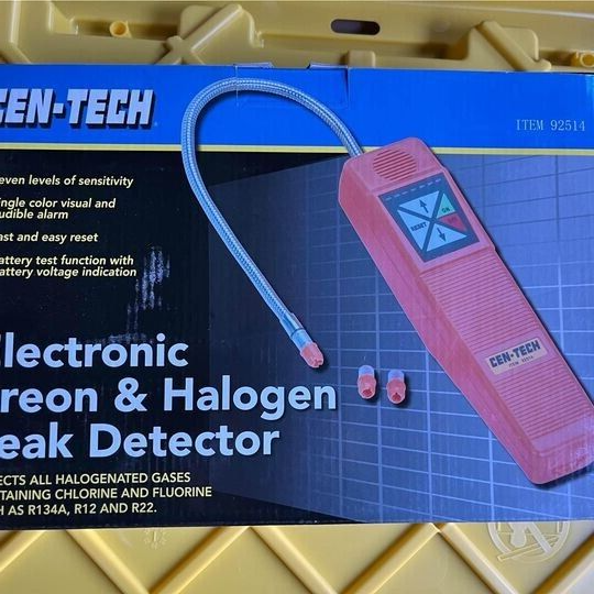 Centech Electronic Freon & Halogen Leak Detector In Carrying Case