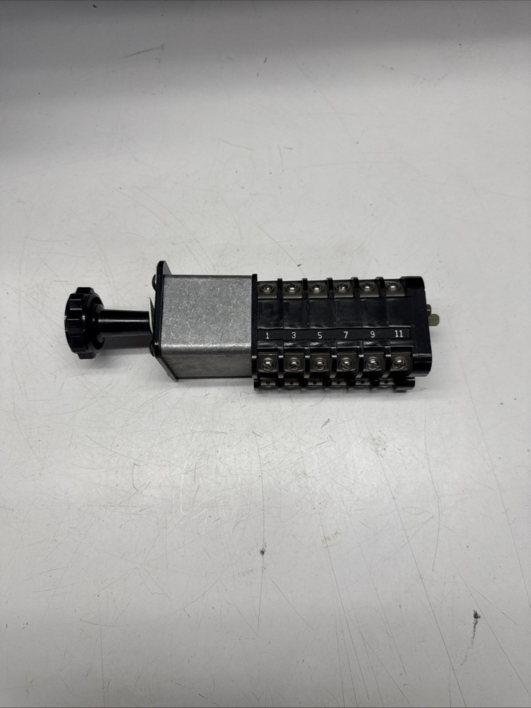 NEW GENERAL ELECTRIC TYPE SBM SWITCH 10BR011