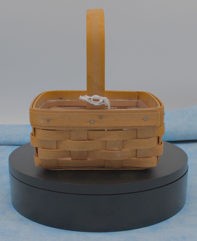Longaberger 2002 Basket – 5.5"x5.5"x6" Fixed Handle with Protector