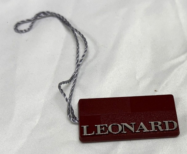 Leonard Hang Tag