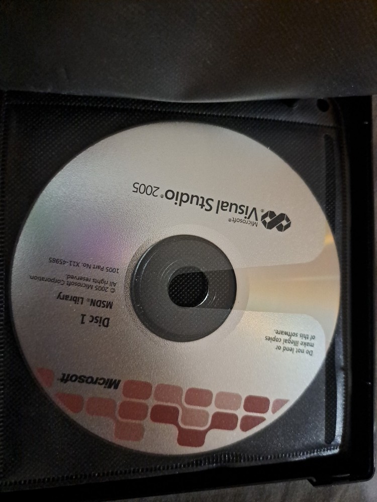 Microsoft Visual Studio 2005 Standard Edition 5 Disc Set w/ Key