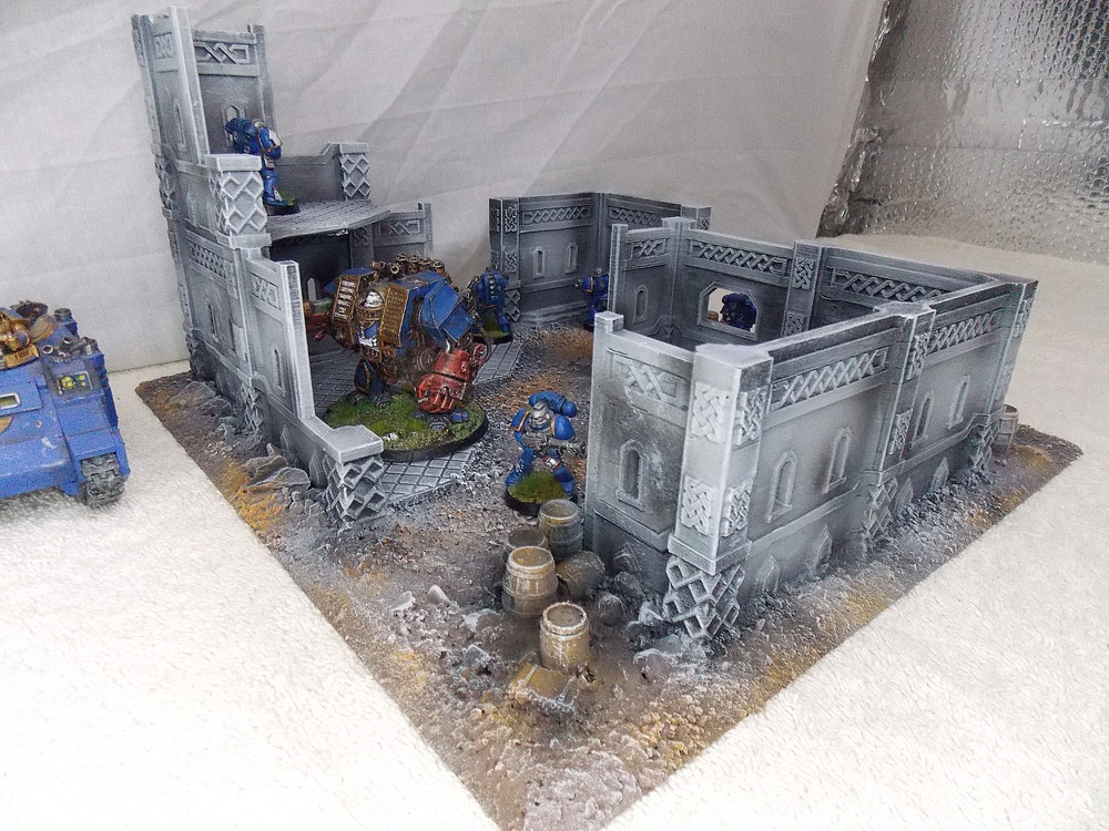 WARGAMING TERRAIN PAINTED BUILDING