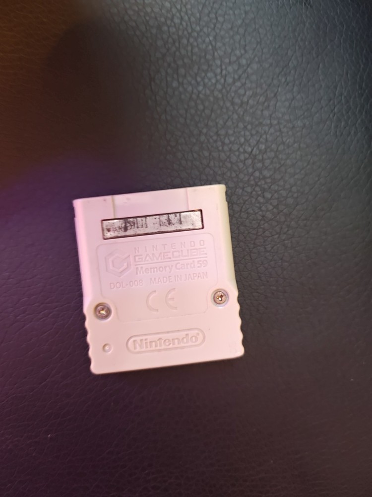 Nintendo Memory Card for GameCube DOL-008 Gray - Tested, Working