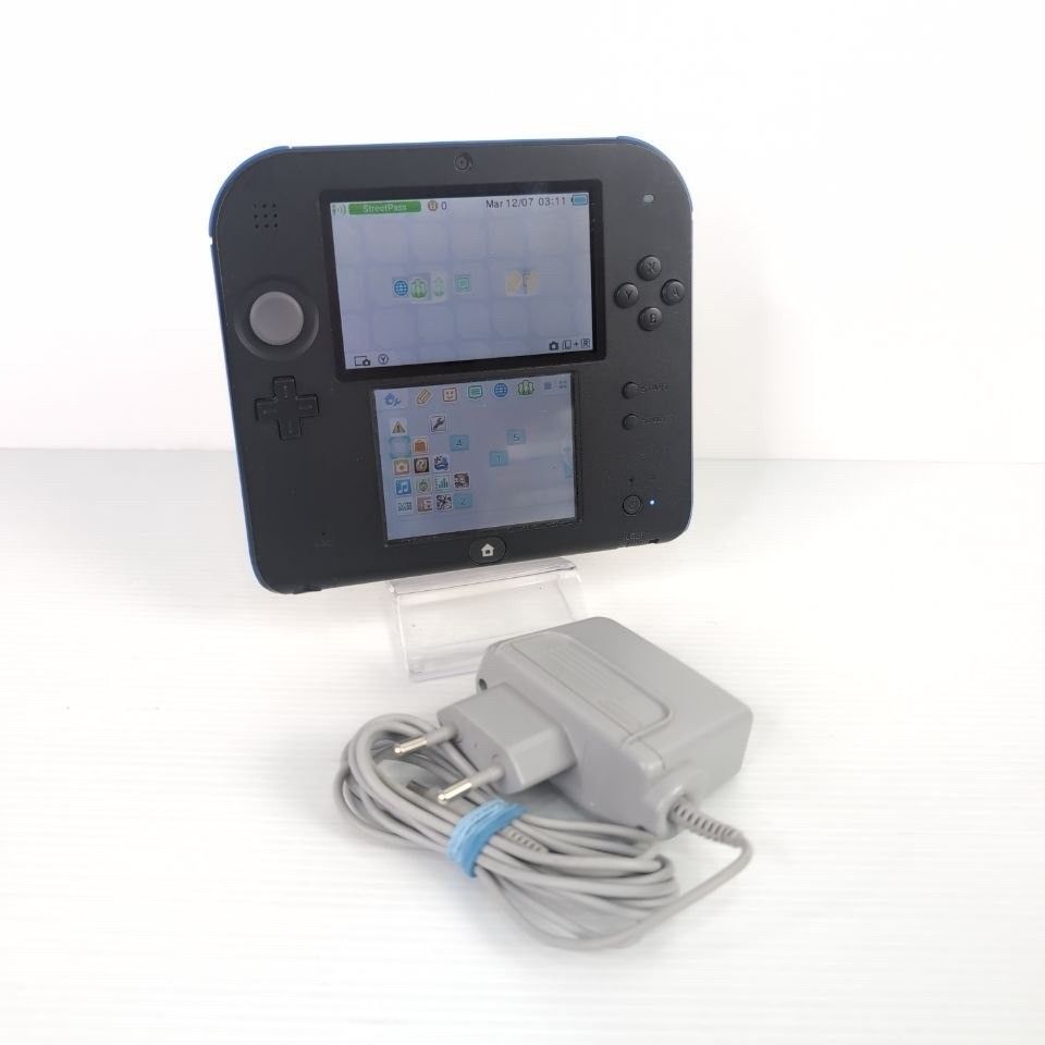 Nintendo 2DS Handheld Console + Original Charger - Working Head