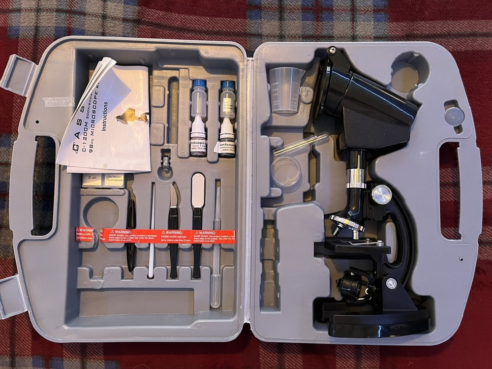 Cassini 1200x Microscope Kit with Case