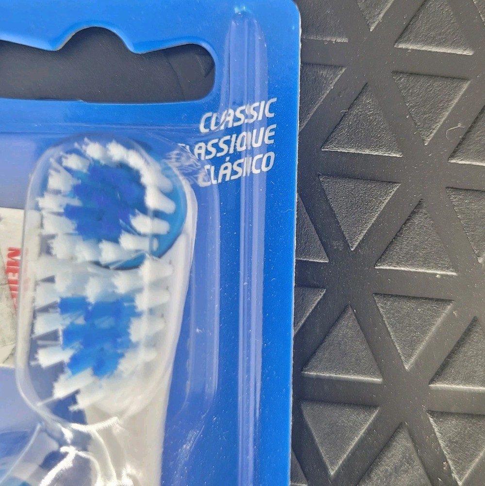 Crest Spin Brush Classic Replacement Heads 2 Pack White & Blue New Spinbrush