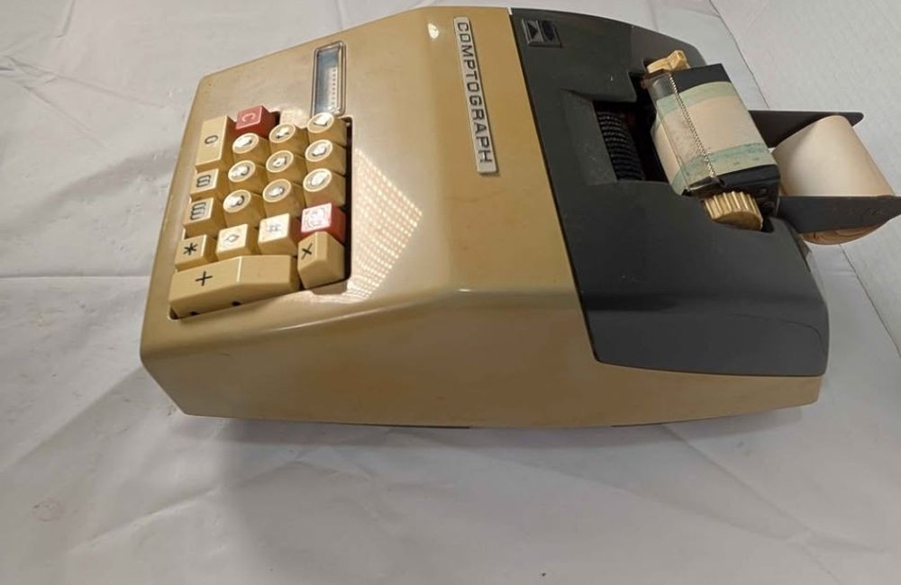 Walther Comptograph Adding Machine Model 12CL Vintage Mechanical Printing Office