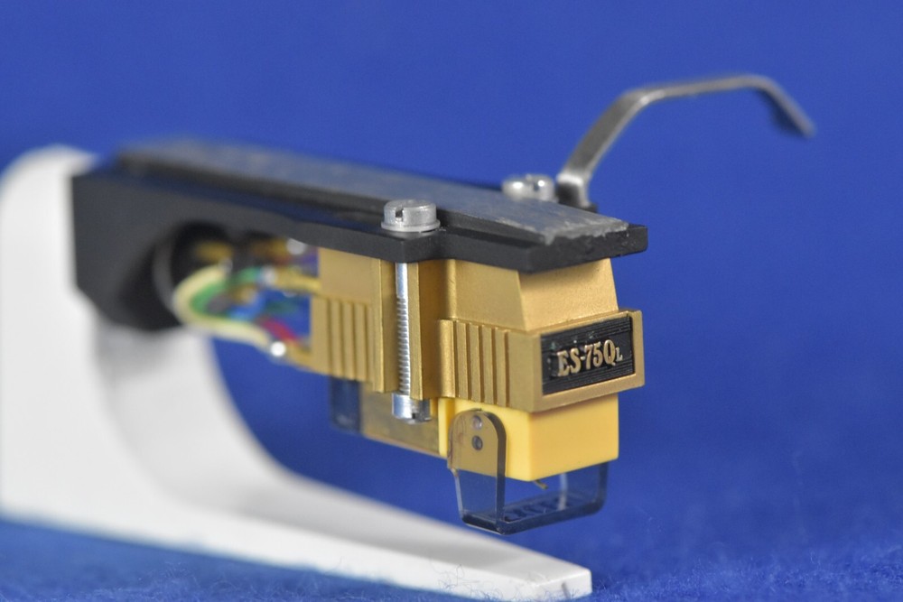 Excel ES-75QL In Excellent Condition