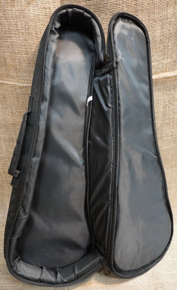 Cine Hricane Ukelele Soft Shell Case W/ Microfiber