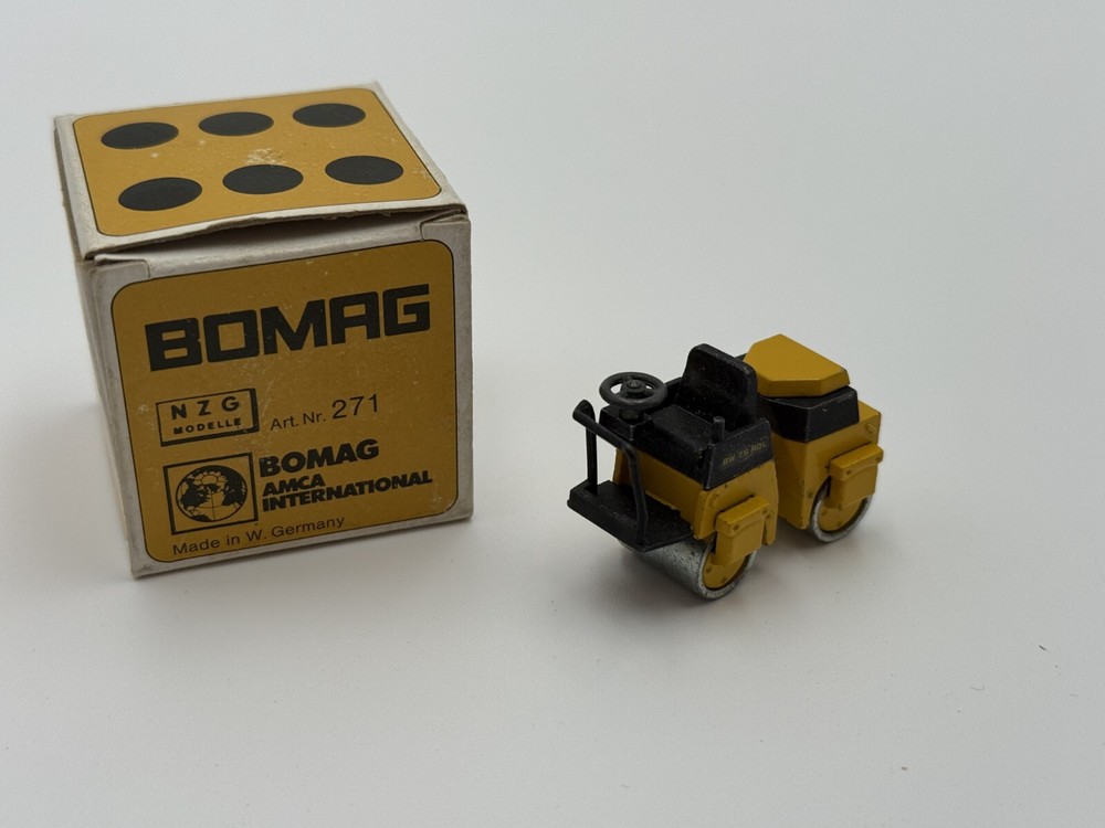 NZG Bomag BW 75 ADL Roller 1:50th scale