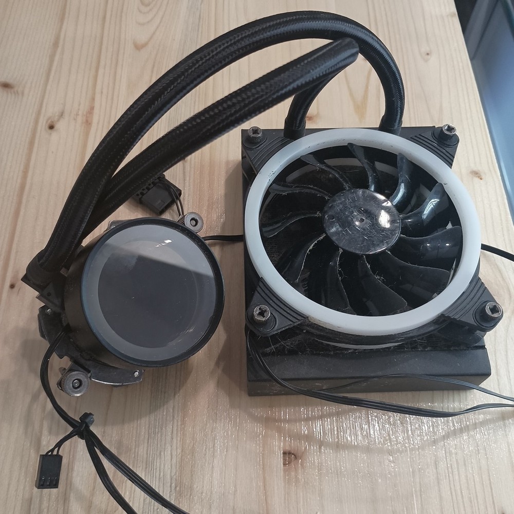 Cooler Master Liquid Cooler Sickleflow 120 w/ Additional Fan