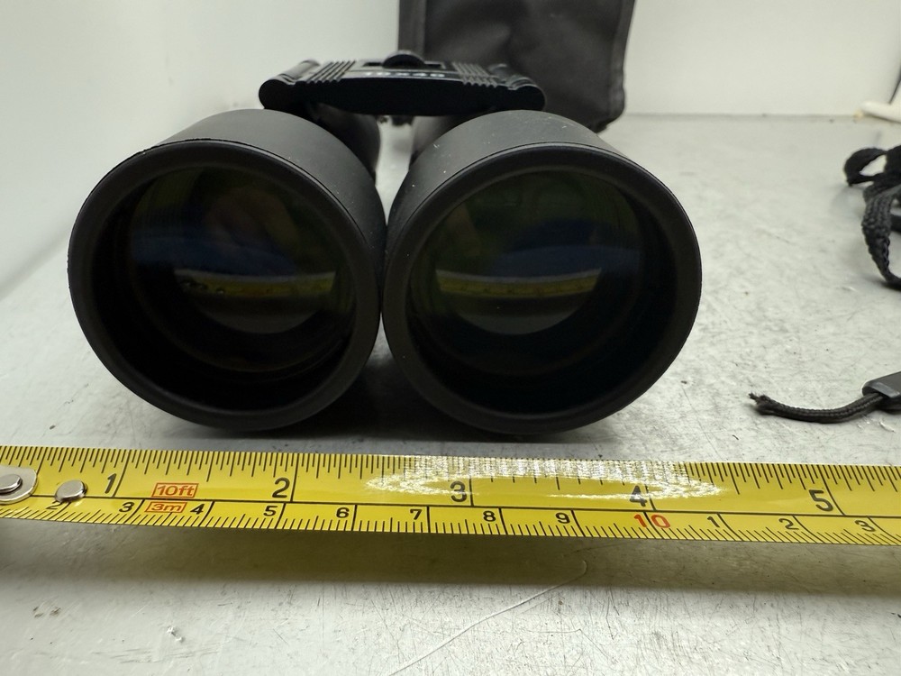 Condor Compact Performance Binoculars 10x40 With Storage Case, Snapped Strap !!