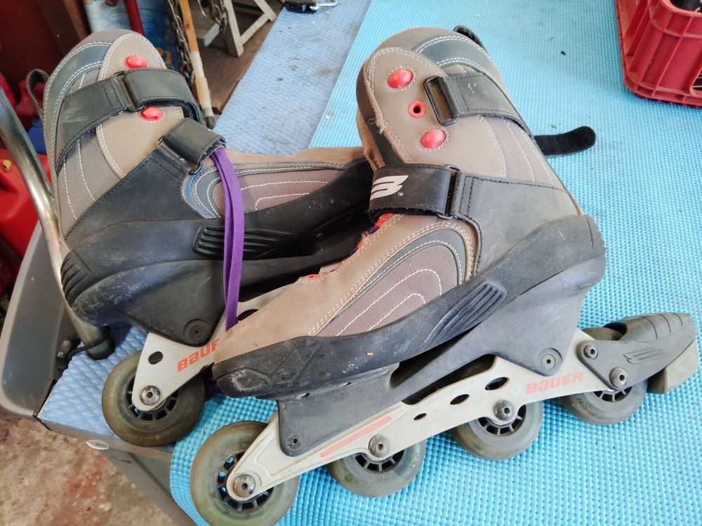 Bauer XWA rolling blades