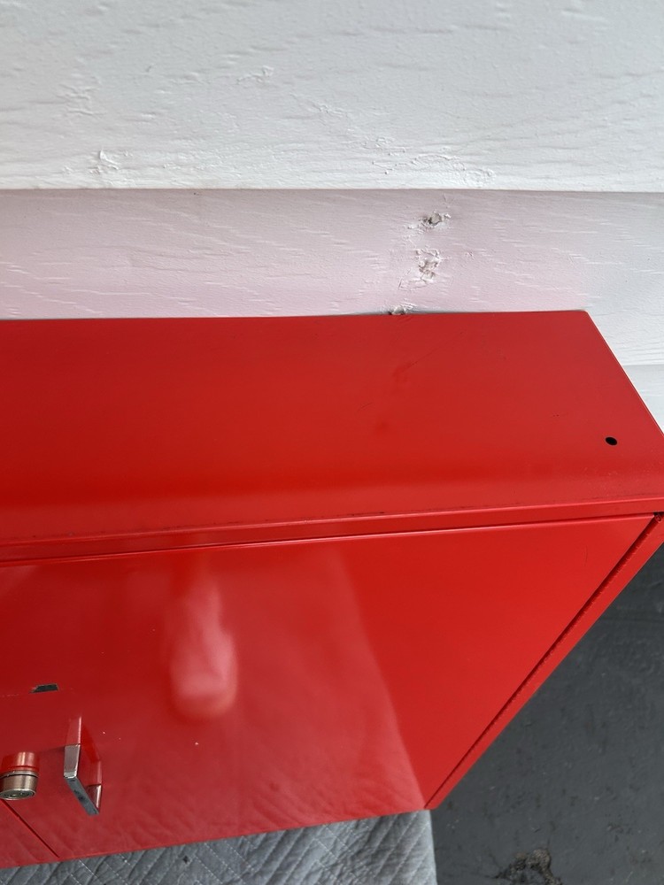 Snap On Tools Wall Cabinet ONLY! 270C/276D Really Nice No Rust