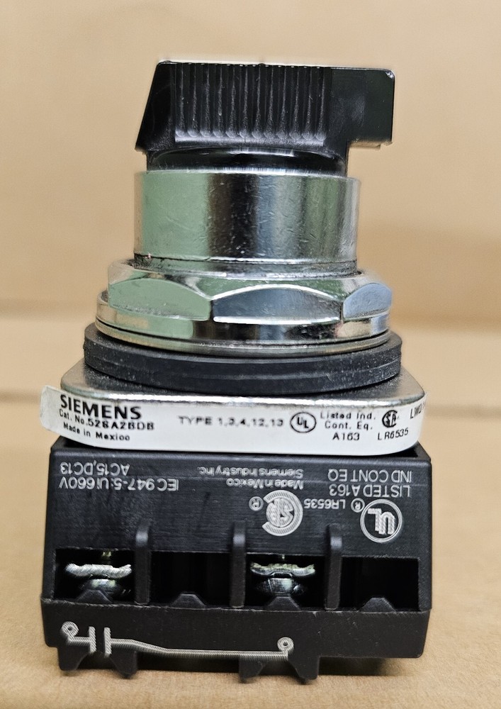 Siemens 52SA2BDBK2 Short Lever Spring Return Selector Switch Operator