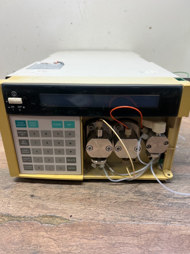 Hitachi L-7100 HPLC Pump