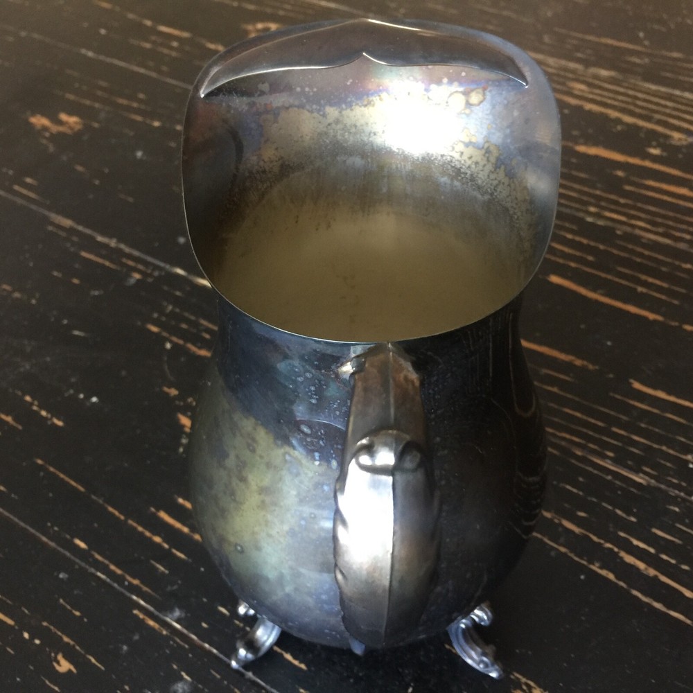 Silver Plated Water Pitcher with Ice Catcher Pre-owned