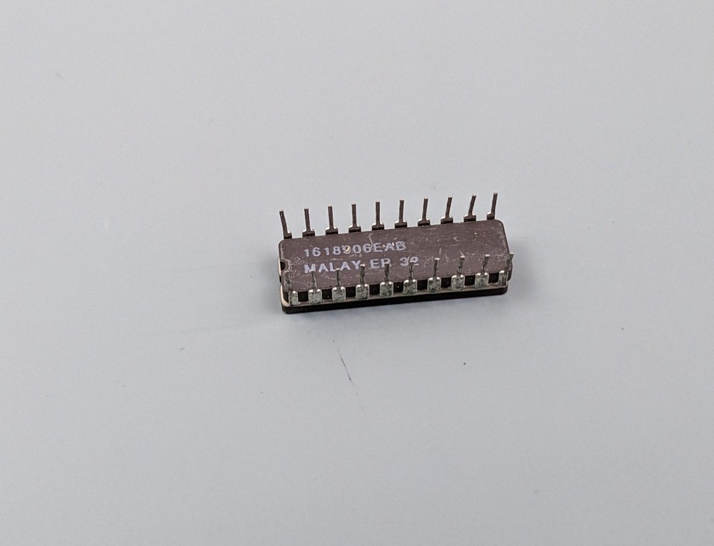 Intel DSC031-40 H-EPLD Programmable Logic IC