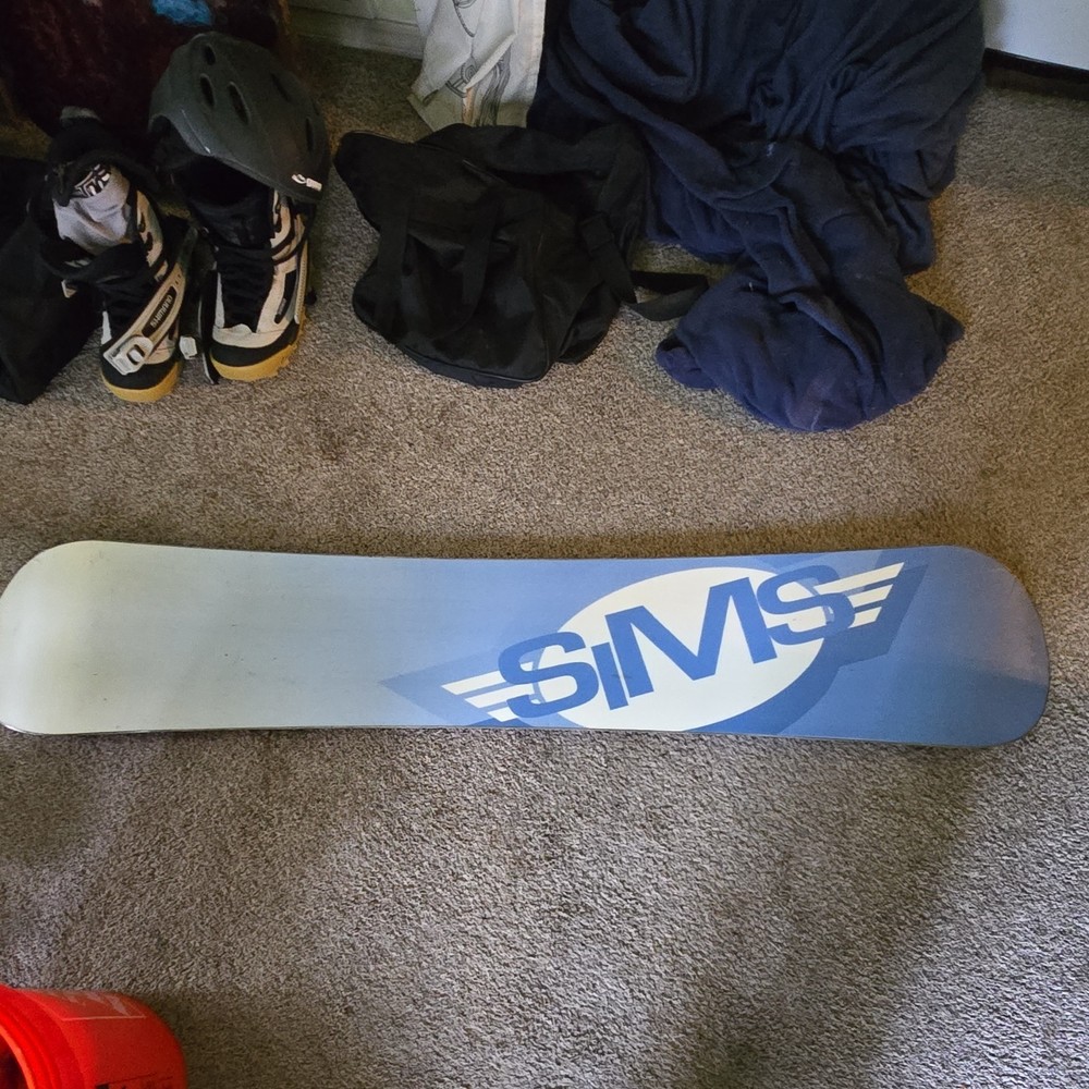 SIMS 55 Access Snowboard 155 cm Red Gray 4x4 Binding Mount Pattern