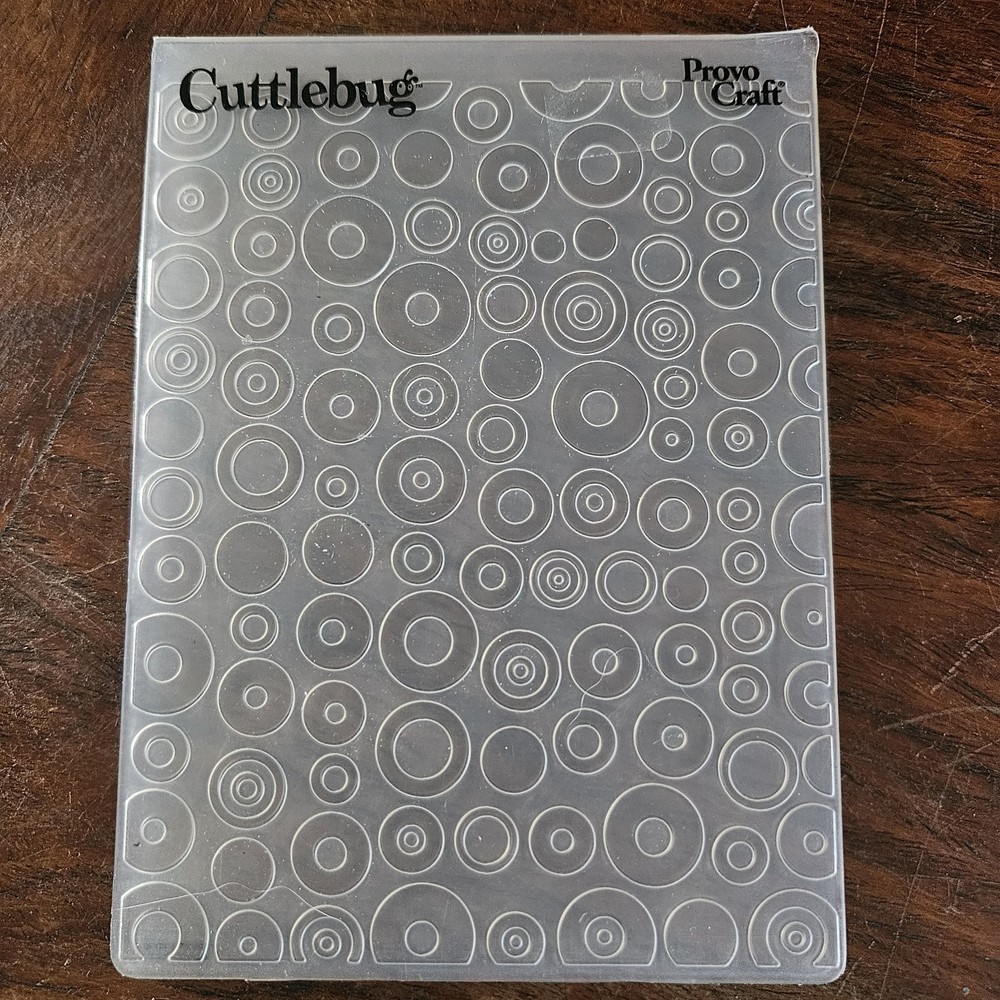 Cuttlebug Provo Craft Spots And Dots Embossing Folder