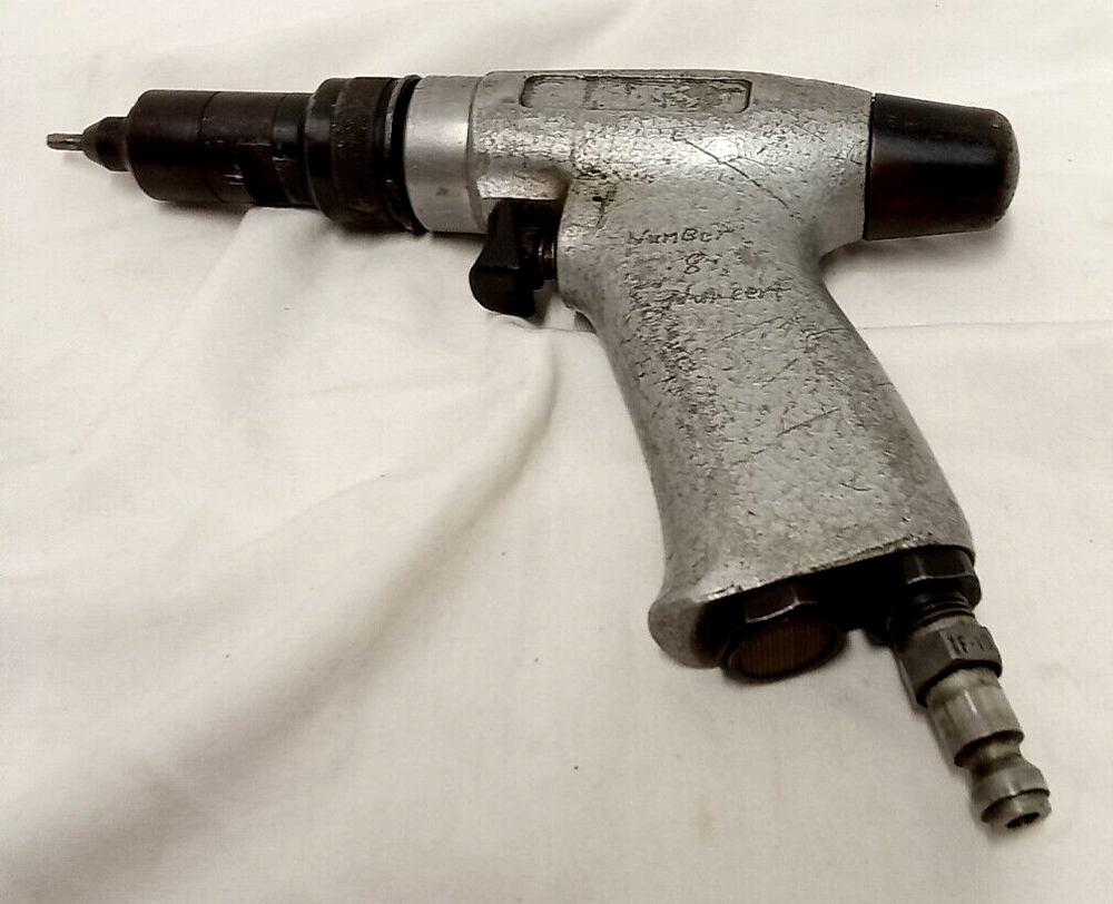 Avdel 7520 Pneumatic Rivet Gun