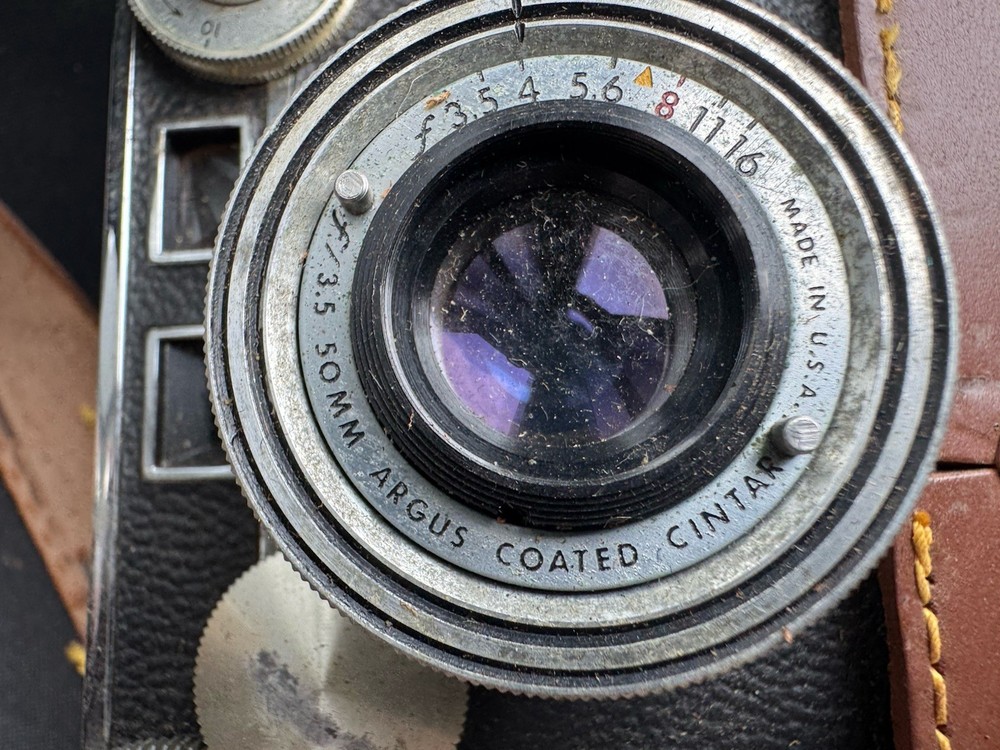 Vintage Argus C3 35mm Rangefinder Camera w/ Cintar Lens Flash & Case UNTESTED