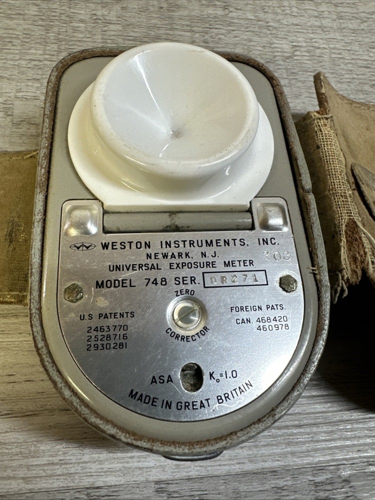 Vintage Weston Master V Universal Exposure Meter - Model 748 - Untested