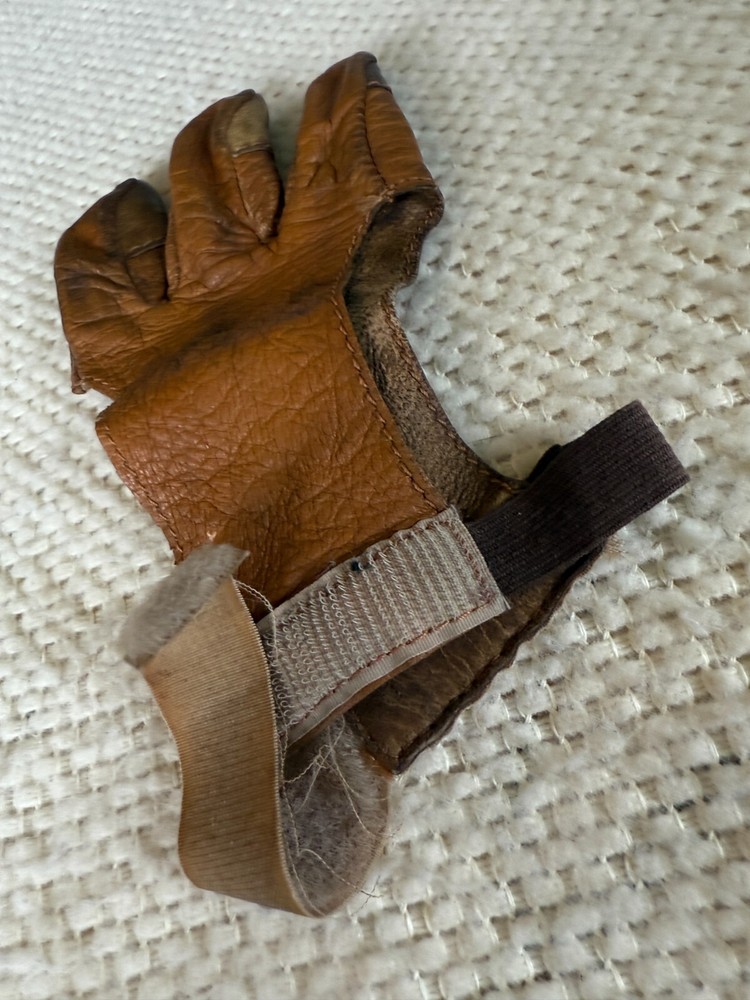 Vintage Archery Glove Finger Tabs