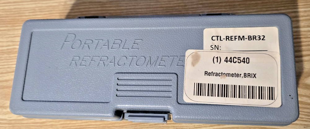 LW Scientific CTL-REFM-BR32 - BRIX 0-32% Scale Refractometer