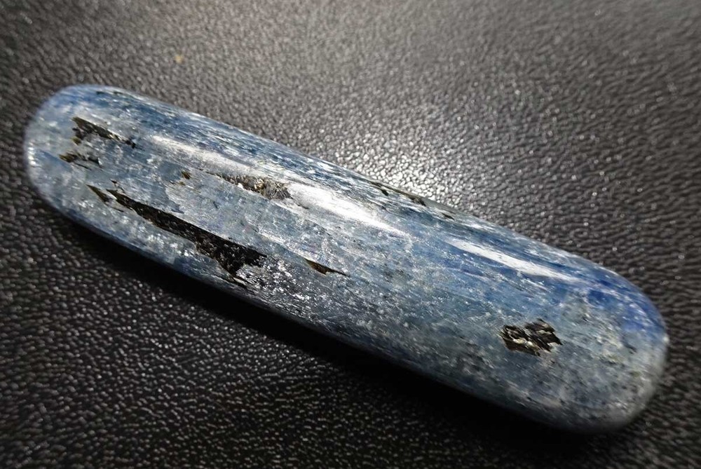 Blue Kyanite Polished Wand Reflex Point sc815