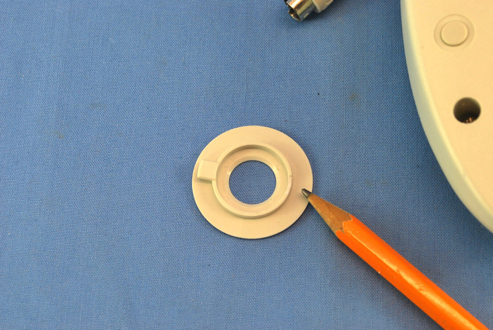 Vintage 3 Button Computer Mouse ~ 8 WAY SCROLLER ~ (UNTESTED AS-IS) Thumb Button