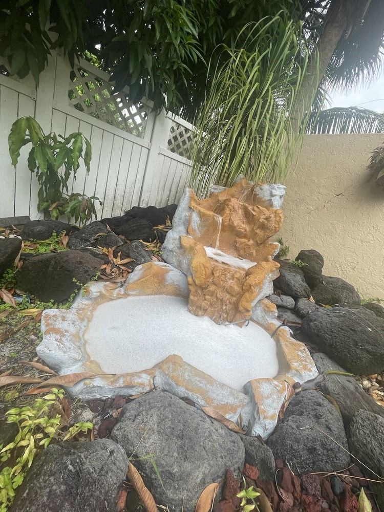 Decorative yard fountain and basin