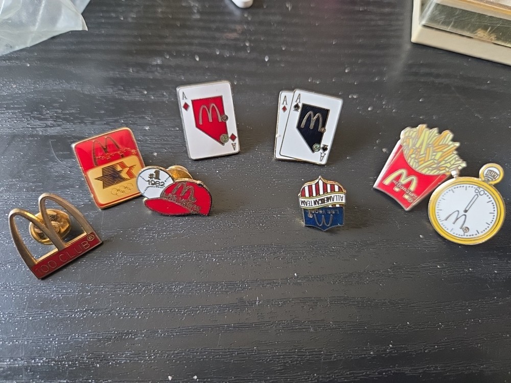 (8) Vtg. McDonald's Pins/Buttons