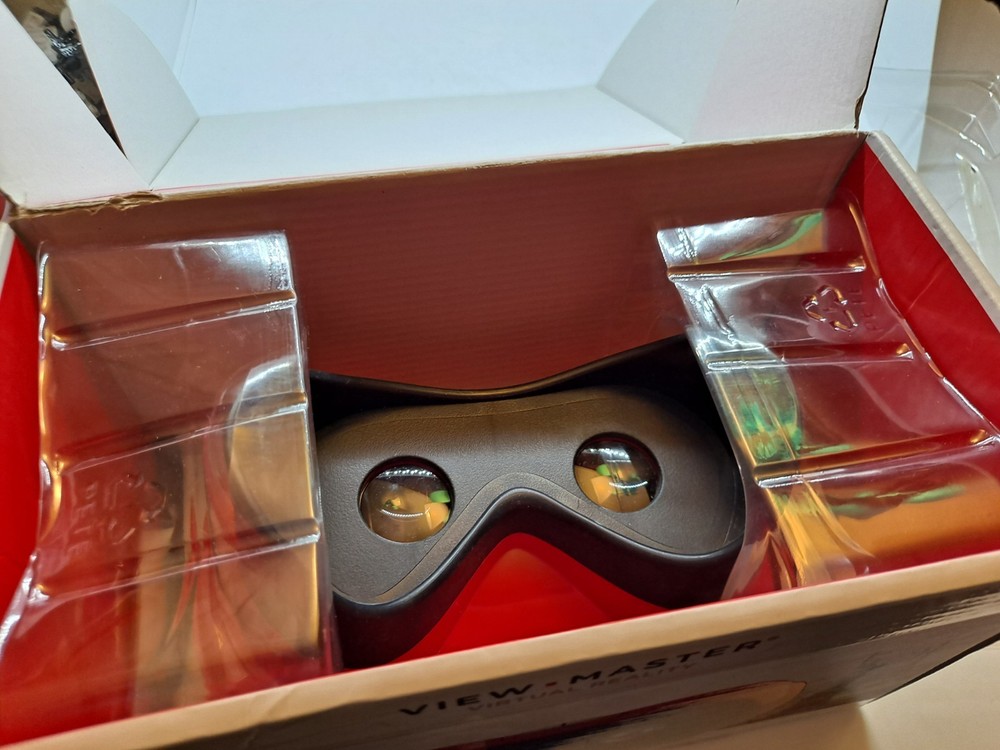 Mattel View Master Virtual Reality Starter Pack f/ iPhone, Galaxy, Others!