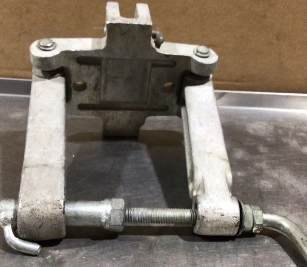 VINTAGE CAMPBELL PULLEY Beam Support Item ID D29