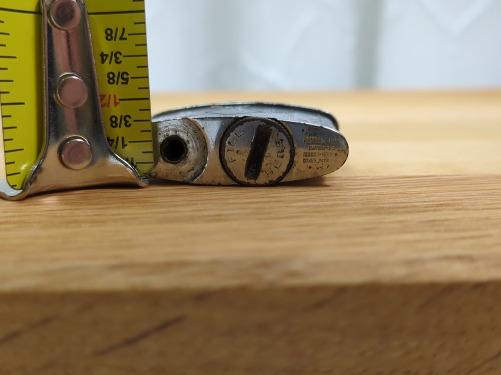 Vintage Ronson Art Deco Design Lighter Silver Tone