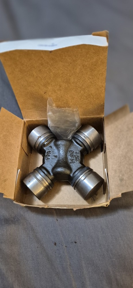 GM 89029318 Universal Joint