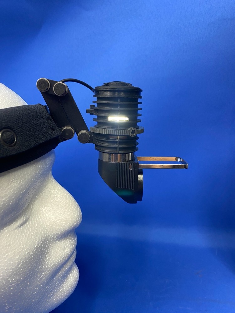 QED C3 LED Portable Surgical Headlight System & Case