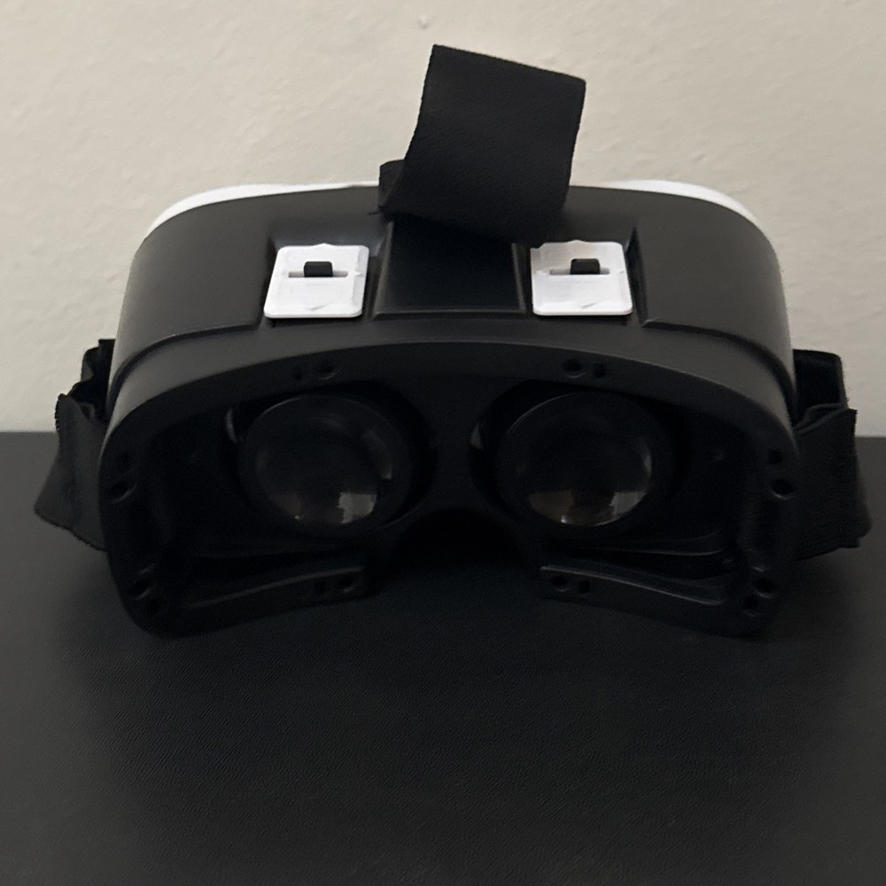 ONN Virtual Reality SmartPhone Headset - White