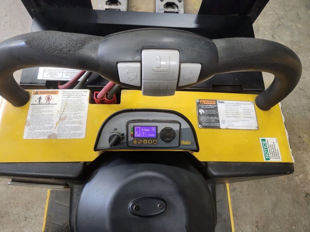 2014 Yale Pallet Jack