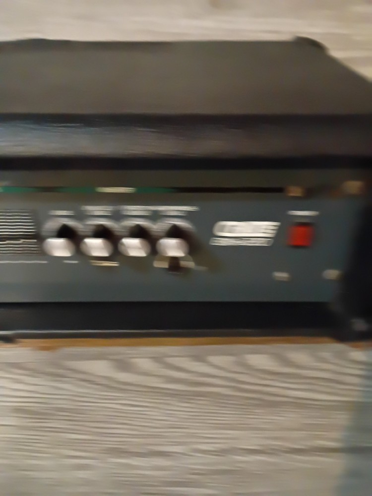 Crate BXH-220 Power Head Amplifier