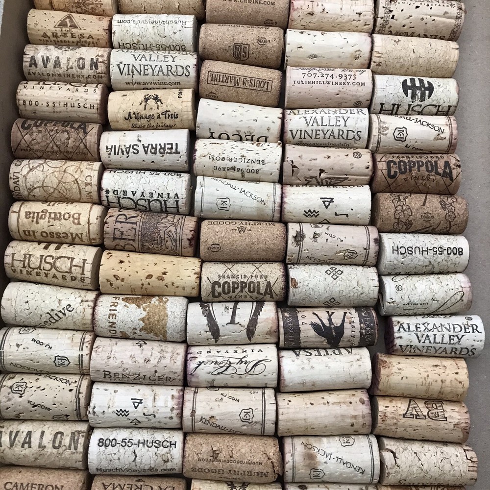 WINE CORKS Lot of 160 Assorted Great For Crafts