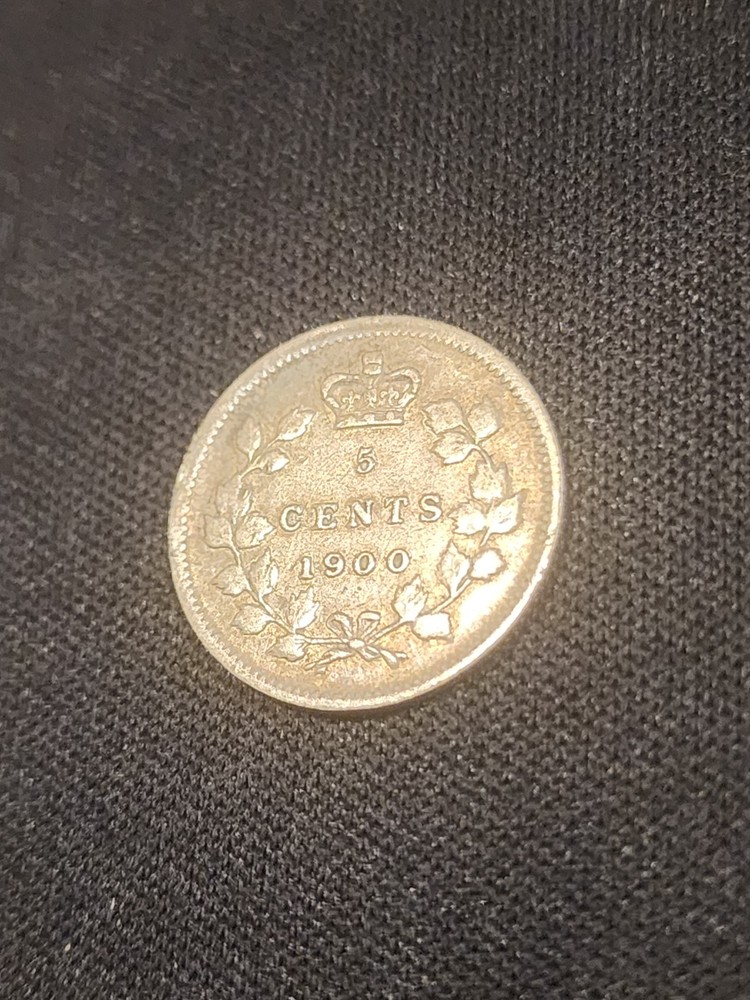 1900 Canada 5 Cents Round 0 Silver Coin