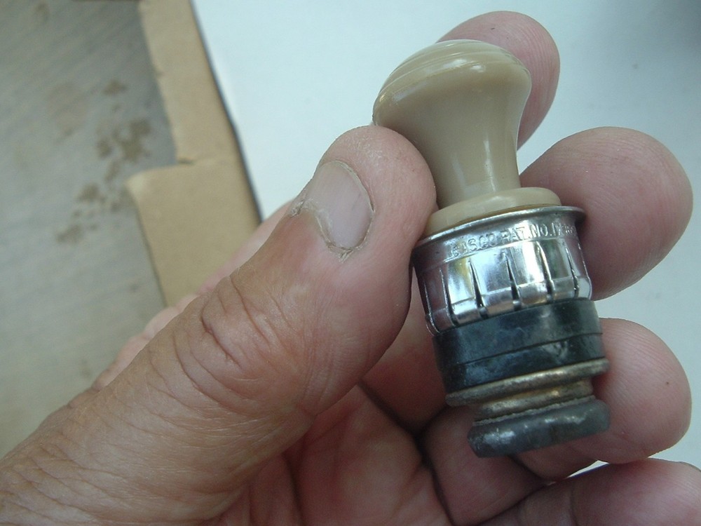 Hudson Automobile Cigarette Lighter Nob