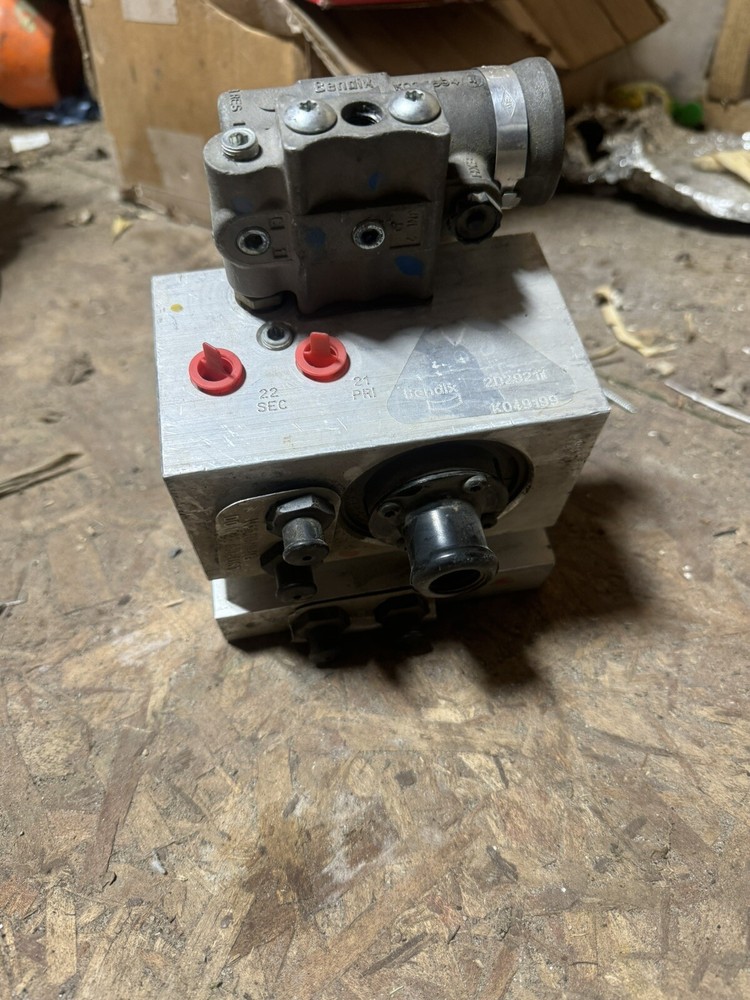 BENDIX ADIS AIR DRYER SINGLE ASSEMBLY - K049199