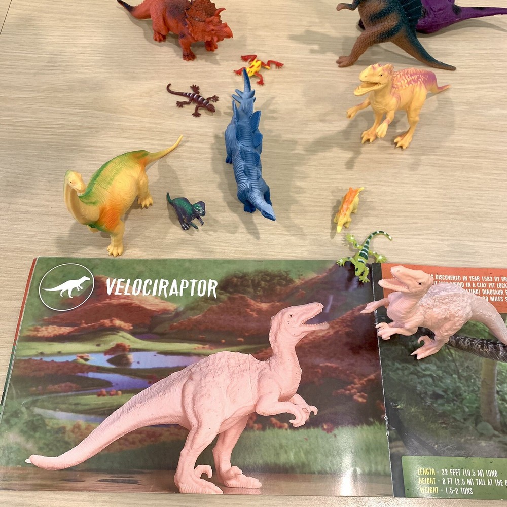 11 Dinosaur Toy Figures Prextex Educational Dinosaur Book & Plastic Storage Case