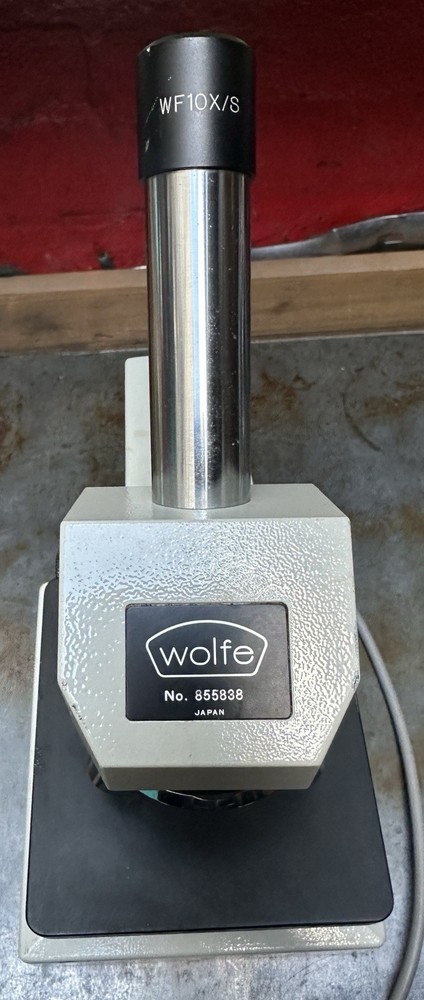 Wolfe Circa 2000 Student Compound Microscope - Model 855838 - Excellent Shape