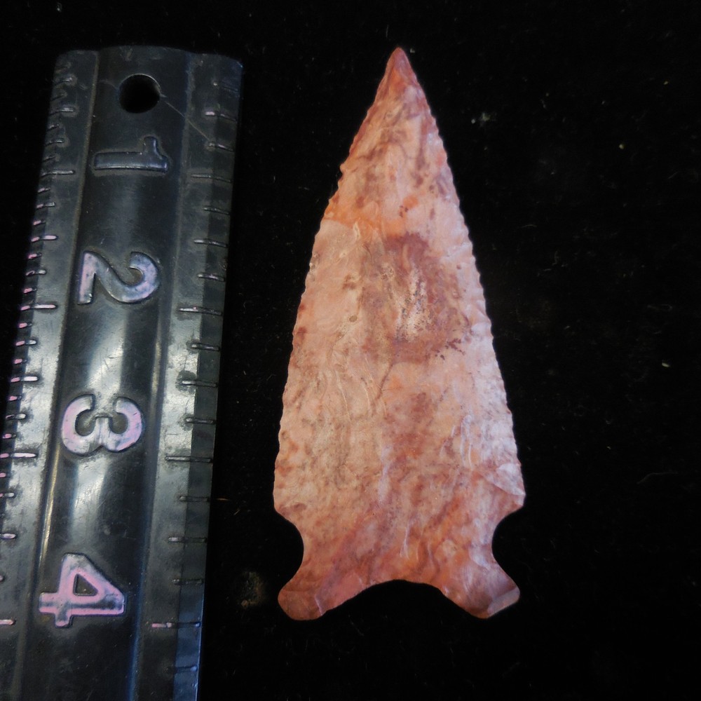 RED GREENBIER POINT--CLASSIC FORM AND FLAKING