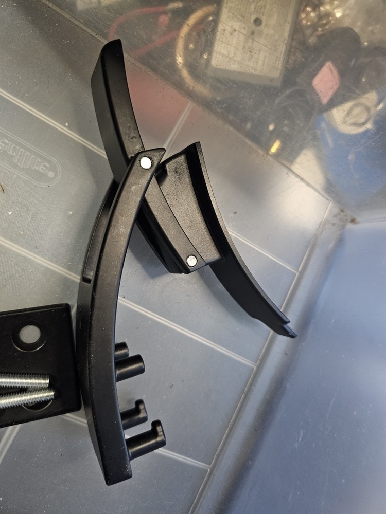 Weightlifting Lever Buckle